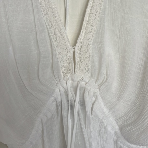 EUC: LULU’S Breezy Behavior White Dolman Top - Picture 7 of 15